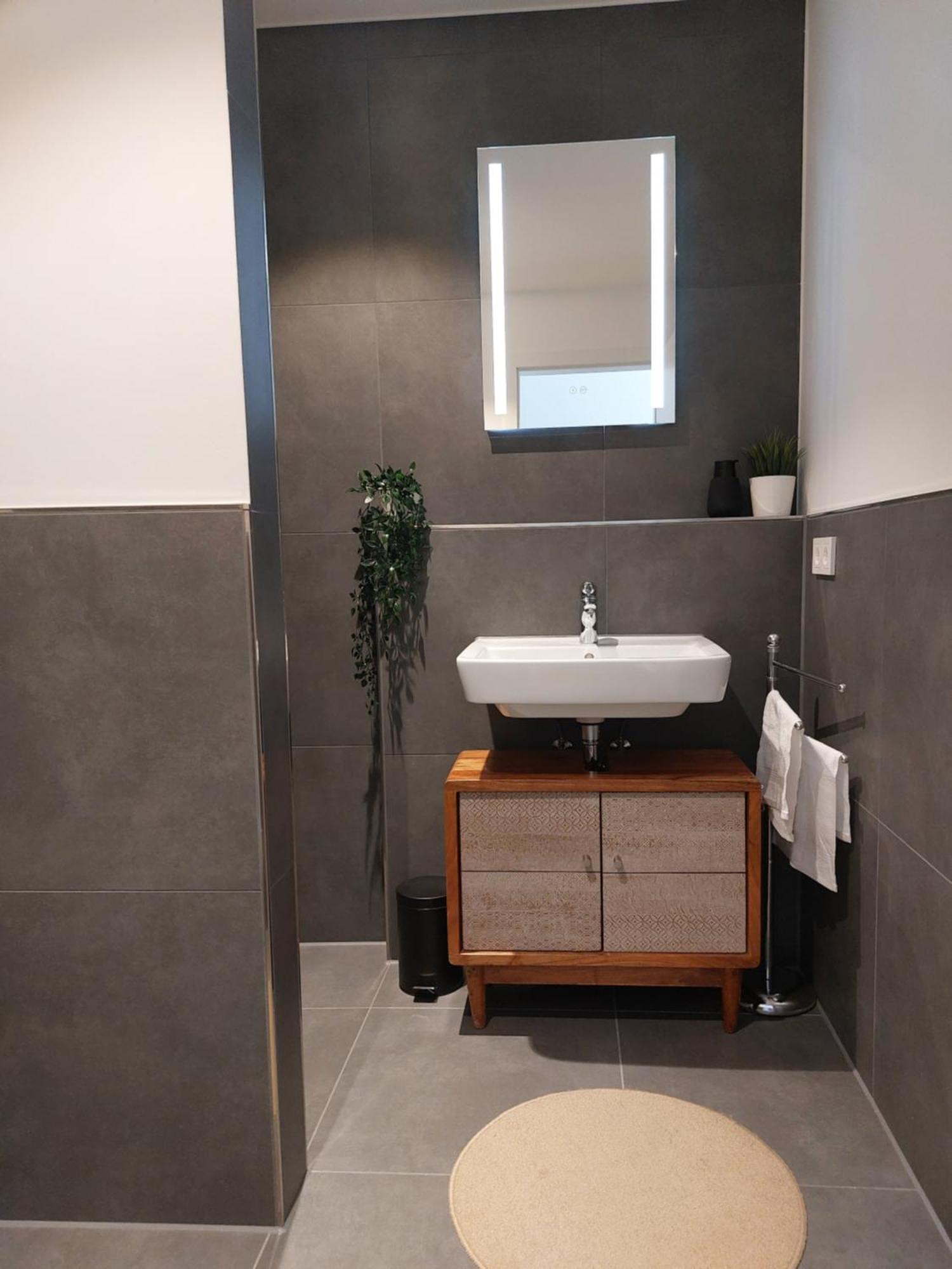 Rooftop Apartments - Modernes Studioapartment Fuer 3 Personen Лангенау Экстерьер фото